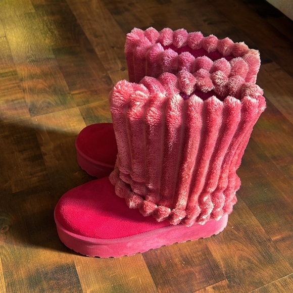 Pink Winter Boots - Picture 5 of 5